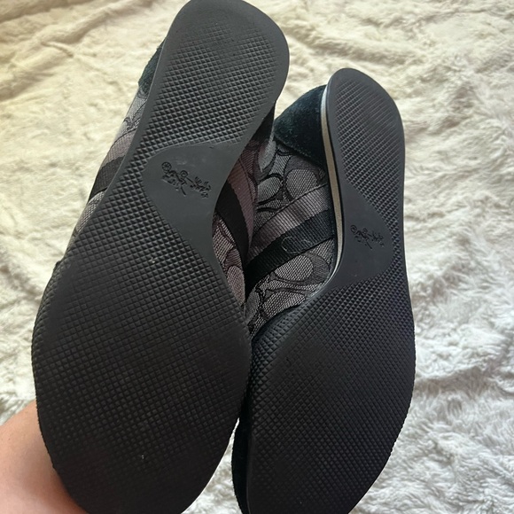 COACH Kelson Black Signature Canvas Sneaker 7.5 NWOB - Picture 2 of 2